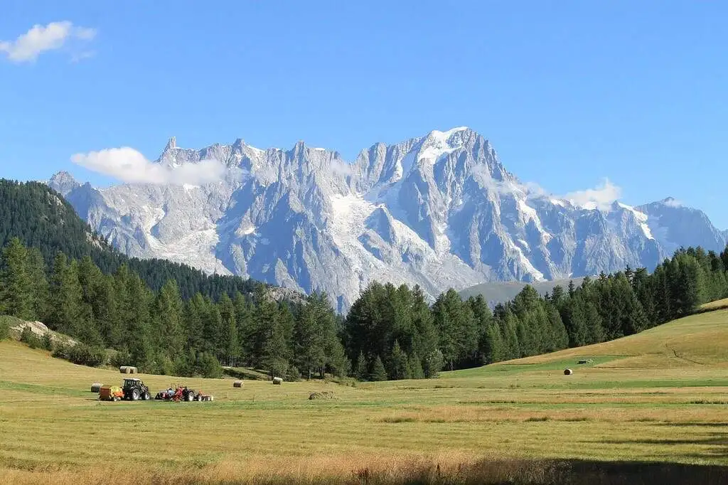 12 Best Things To Do in Aosta Valley, Italy